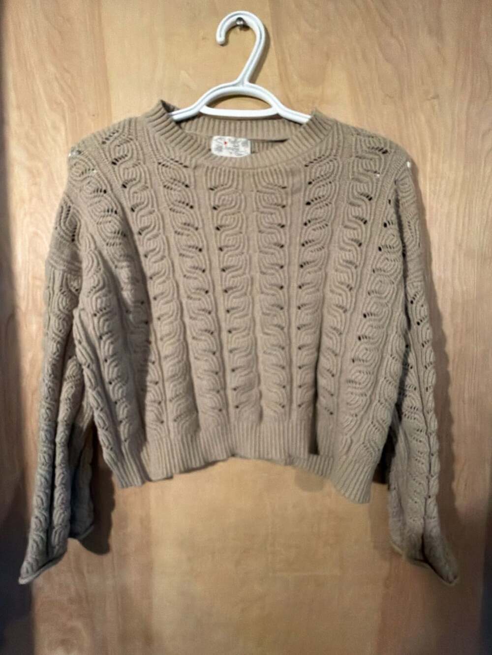 Poof Apparel Cable Knit Sweater Size M Beige Cropped